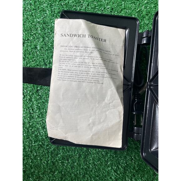 Vintage White Sandwich Toaster - Picture 7 of 7